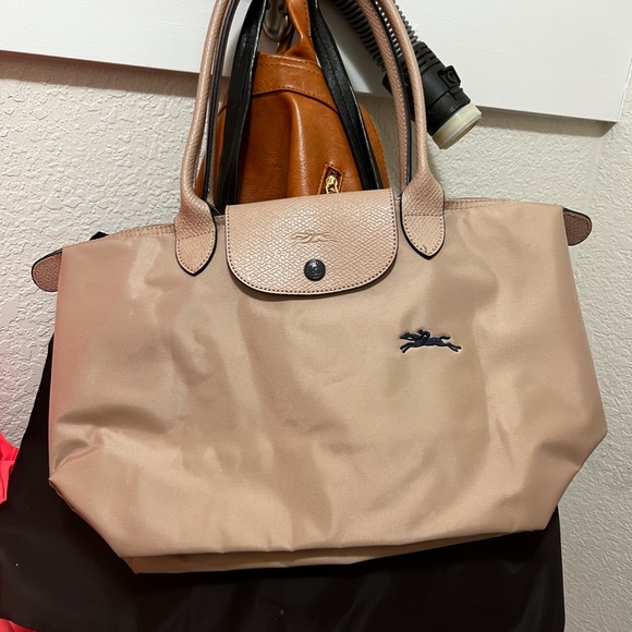 Longchamp Handbags - SOLD - Longchamp Le Plige medium tote bag - NEW, blush color